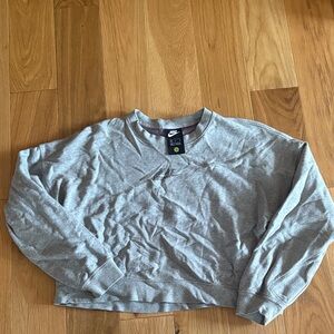 Nike women’s cropped sweatshirt